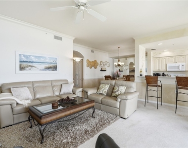 10480 Washingtonia Palm Way - Photo Thumbnail 8