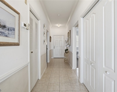 10480 Washingtonia Palm Way - Photo Thumbnail 4