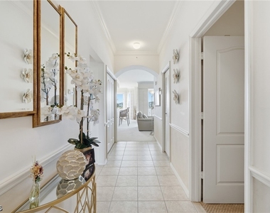 10480 Washingtonia Palm Way - Photo Thumbnail 5
