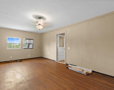 10973 Longstreet Road - Photo Thumbnail 17