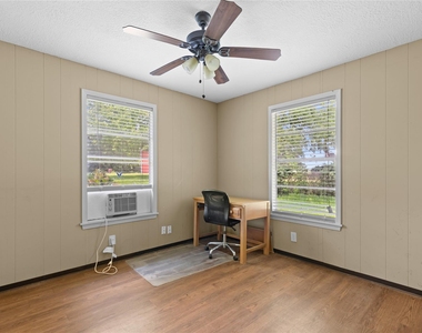 10973 Longstreet Road - Photo Thumbnail 12