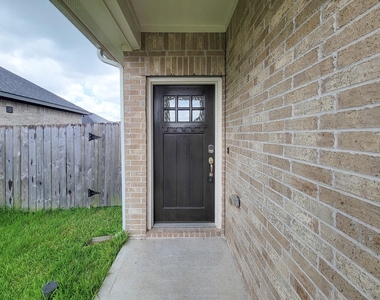 31351 Horseshoe Meadow Bend Lane - Photo Thumbnail 2