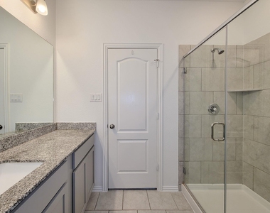 31351 Horseshoe Meadow Bend Lane - Photo Thumbnail 25