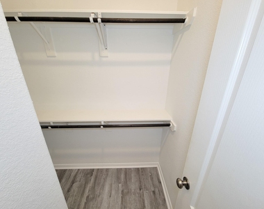 31351 Horseshoe Meadow Bend Lane - Photo Thumbnail 27