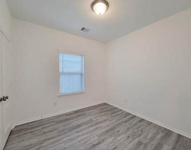 31351 Horseshoe Meadow Bend Lane - Photo Thumbnail 20