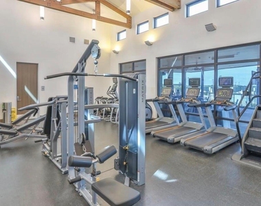 12917 Ocean Breeze Lane - Photo Thumbnail 20