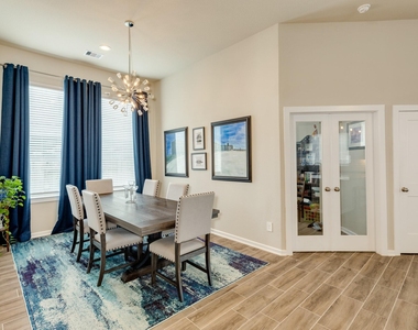 12917 Ocean Breeze Lane - Photo Thumbnail 2