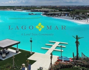 12917 Ocean Breeze Lane - Photo Thumbnail 24