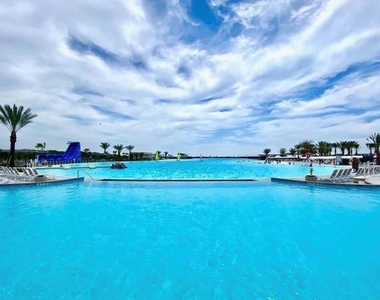 12917 Ocean Breeze Lane - Photo Thumbnail 18