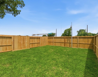 2915 Crane Street - Photo Thumbnail 15