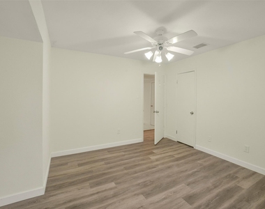23122 Whispering Willow Drive - Photo Thumbnail 21