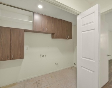 23122 Whispering Willow Drive - Photo Thumbnail 27