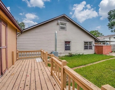 2322 Ansbury Drive - Photo Thumbnail 23