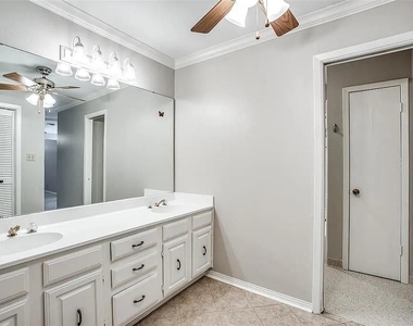 2322 Ansbury Drive - Photo Thumbnail 14