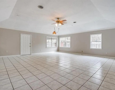 2322 Ansbury Drive - Photo Thumbnail 11