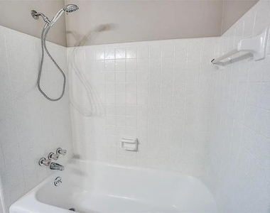 2322 Ansbury Drive - Photo Thumbnail 17