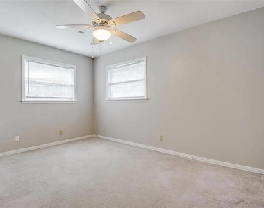 2322 Ansbury Drive - Photo Thumbnail 16