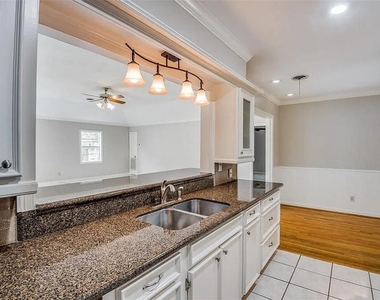 2322 Ansbury Drive - Photo Thumbnail 8