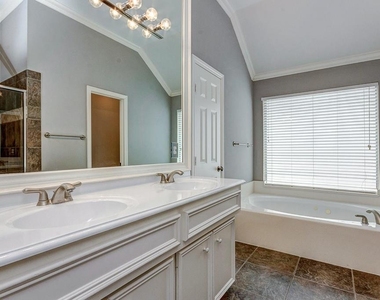 2649 Helena Street - Photo Thumbnail 23