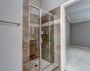 2649 Helena Street - Photo Thumbnail 24