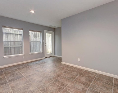 2649 Helena Street - Photo Thumbnail 6