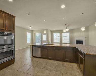 3511 Brampton Island Drive - Photo Thumbnail 12