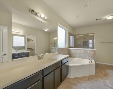 3511 Brampton Island Drive - Photo Thumbnail 22