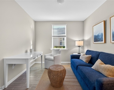 14567 Edgewater Circle - Photo Thumbnail 14