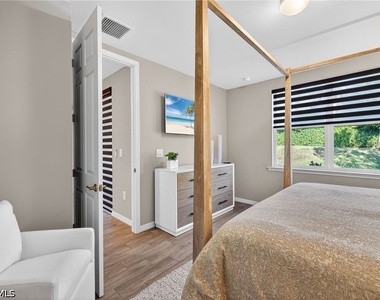 14567 Edgewater Circle - Photo Thumbnail 16
