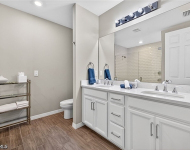 14567 Edgewater Circle - Photo Thumbnail 18