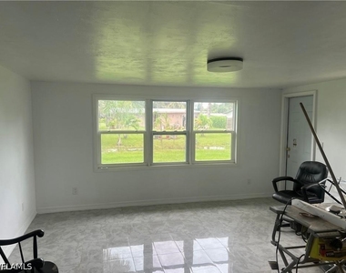 160 Brooks Road - Photo Thumbnail 4