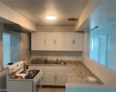 160 Brooks Road - Photo Thumbnail 3
