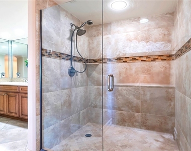 4031 Gulf Shore Boulevard N - Photo Thumbnail 4
