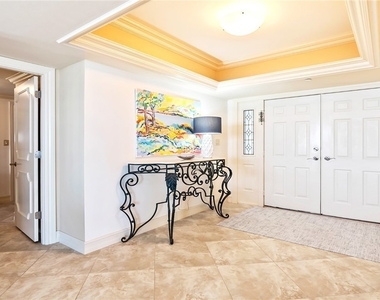 4031 Gulf Shore Boulevard N - Photo Thumbnail 1