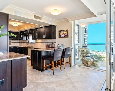 4031 Gulf Shore Boulevard N - Photo Thumbnail 10