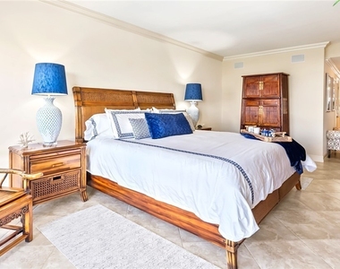 4031 Gulf Shore Boulevard N - Photo Thumbnail 3
