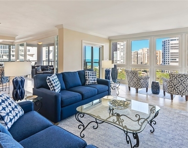 4031 Gulf Shore Boulevard N - Photo Thumbnail 6