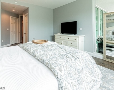 300 Dunes Boulevard - Photo Thumbnail 8