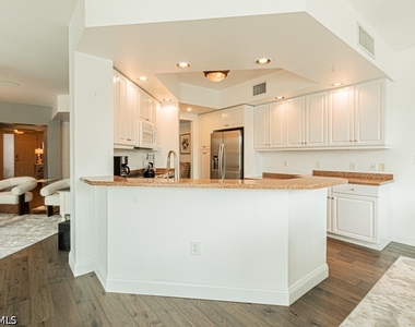 300 Dunes Boulevard - Photo Thumbnail 16