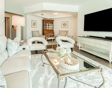 300 Dunes Boulevard - Photo Thumbnail 3