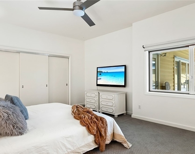 586 Yucca Road - Photo Thumbnail 14