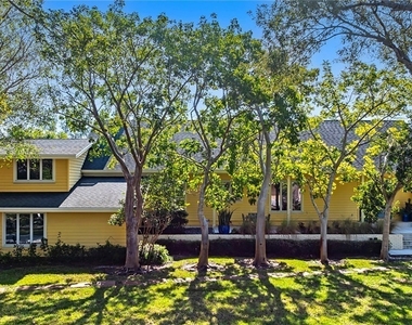 586 Yucca Road - Photo Thumbnail 2