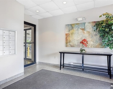 850 Main - Photo Thumbnail 3