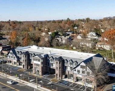 455 Livingston - Photo Thumbnail 4