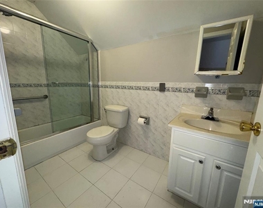 401 Frank E Rodgers - Photo Thumbnail 14
