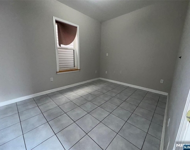 401 Frank E Rodgers - Photo Thumbnail 7