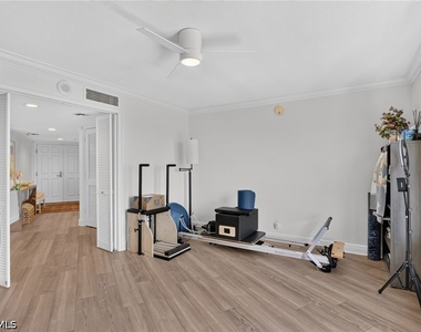4451 Gulf Shore Boulevard N - Photo Thumbnail 21