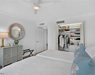 4451 Gulf Shore Boulevard N - Photo Thumbnail 17