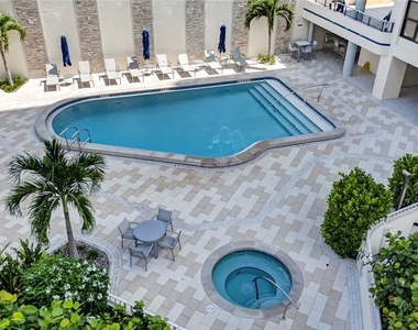 4451 Gulf Shore Boulevard N - Photo Thumbnail 29