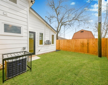5201 Fairchild Street - Photo Thumbnail 34